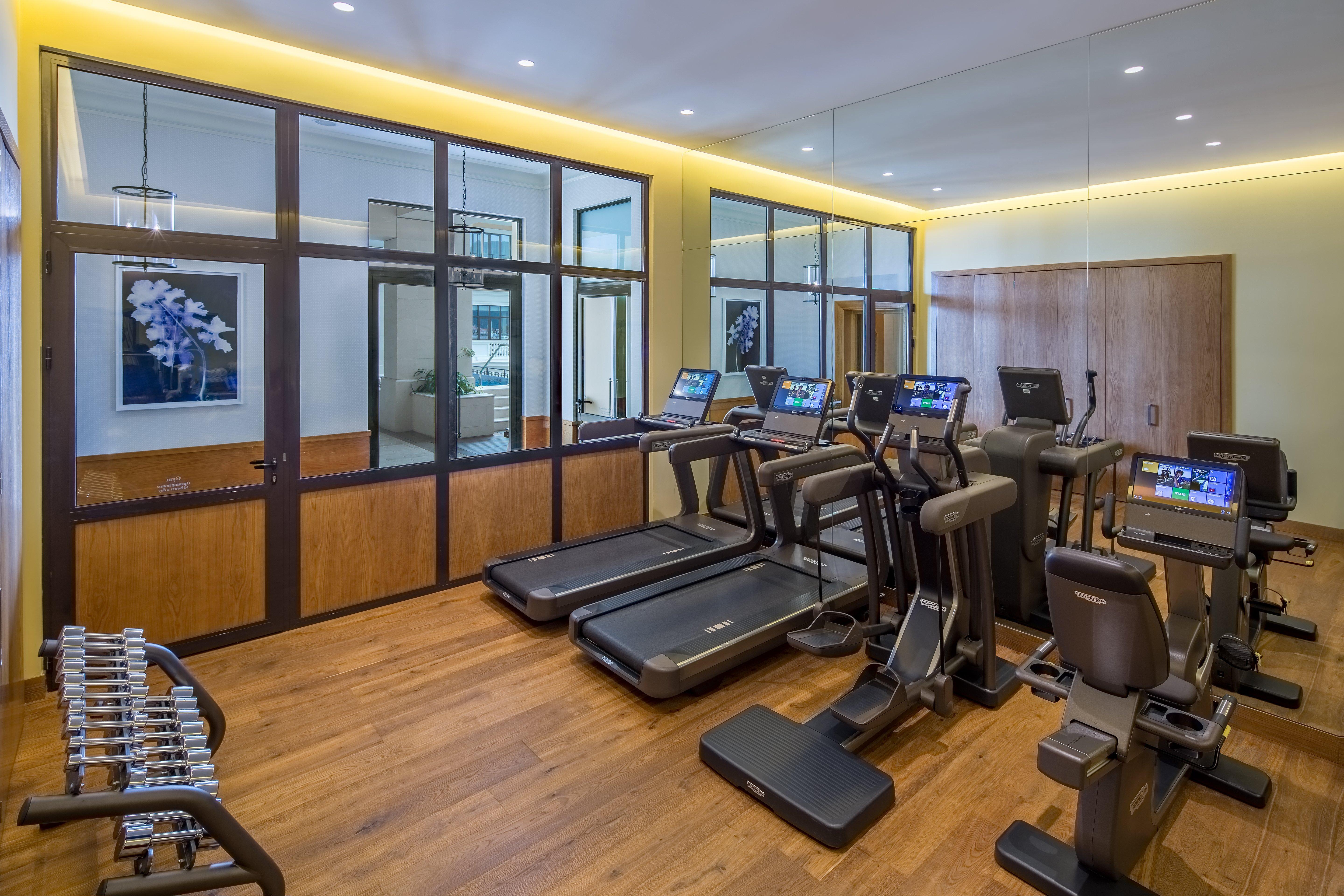 Regent Porto Montenegro Tivat Ngoại thất bức ảnh The gym at the hotel