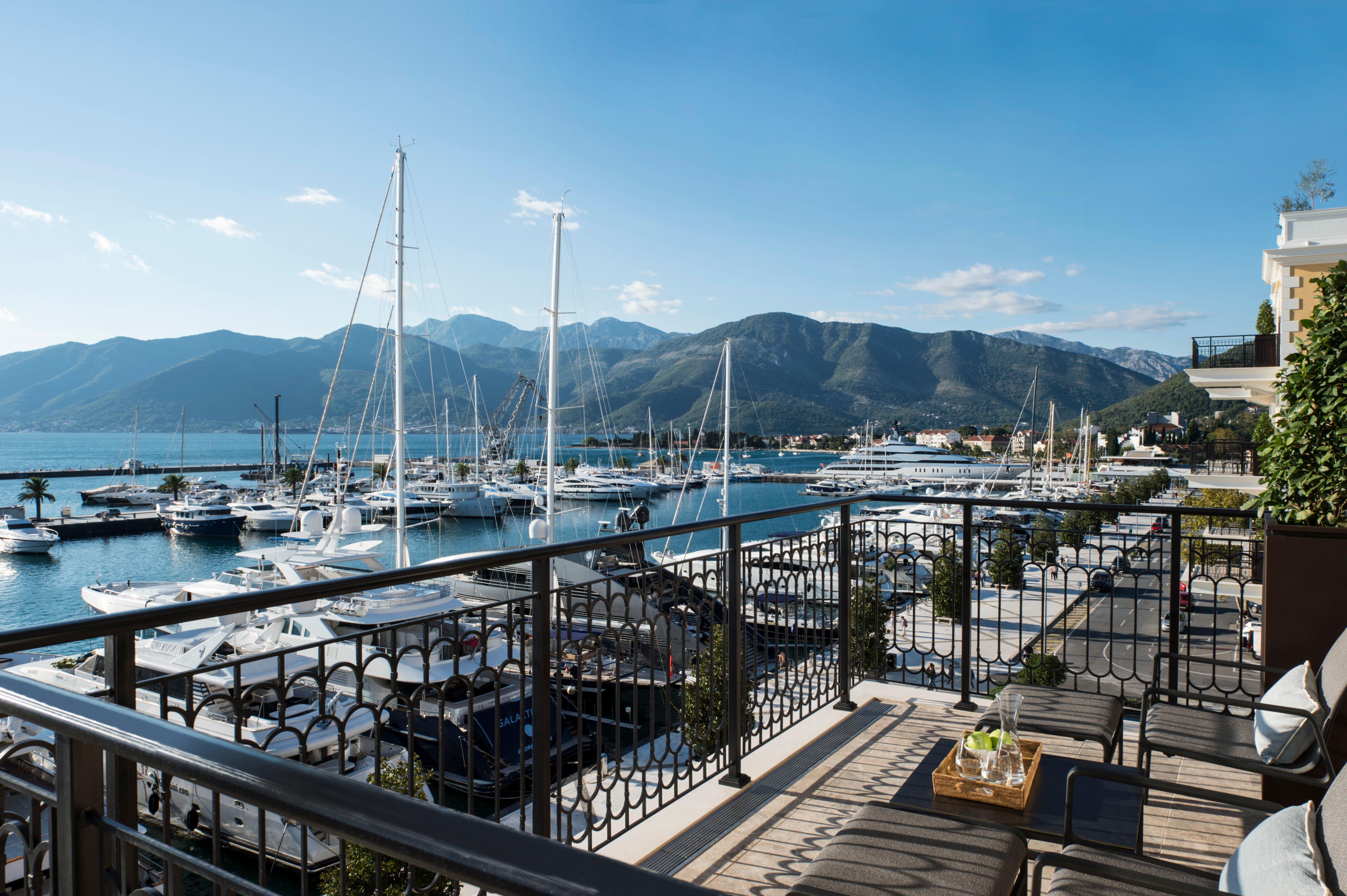 Regent Porto Montenegro Tivat Ngoại thất bức ảnh View of the port of Portoheli