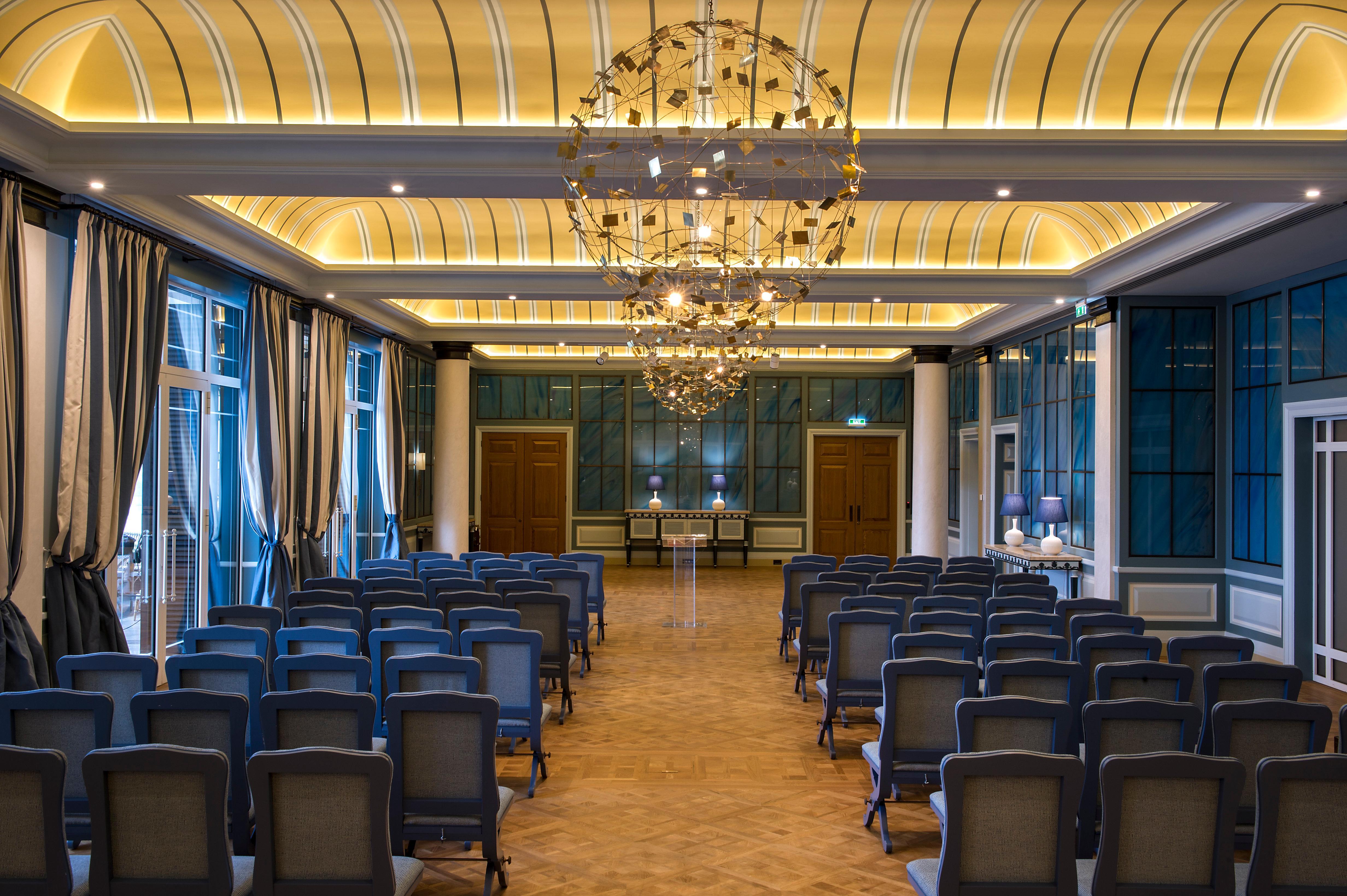 Regent Porto Montenegro Tivat Ngoại thất bức ảnh The interior of the German Academy of Sciences