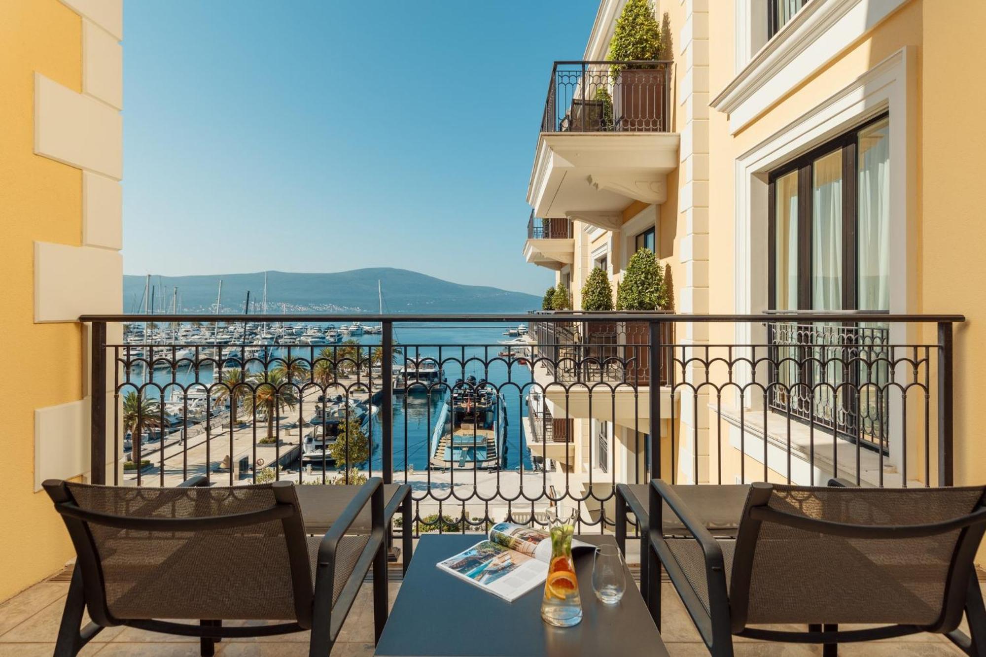 Regent Porto Montenegro Tivat Ngoại thất bức ảnh View from the hotel