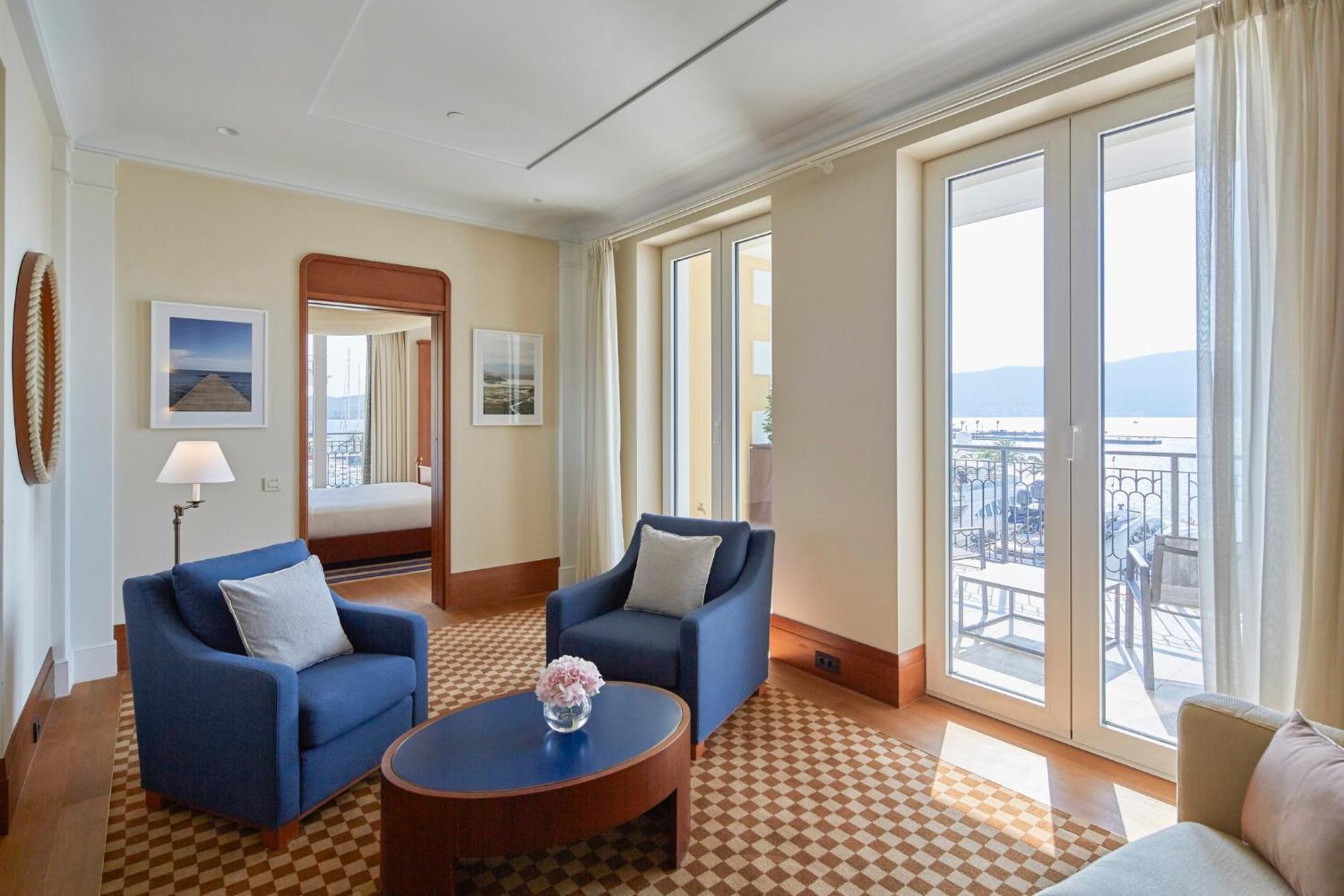 Regent Porto Montenegro Tivat Ngoại thất bức ảnh A suite at the InterContinental Geneva